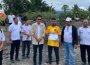 Wabup Halsel Perhatikan Nelayan Gane, Berikan Bantuan Bodi Viber