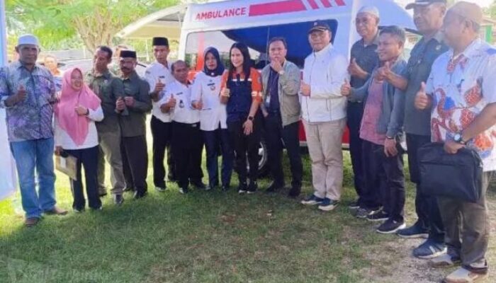 Di Tengah Slow Down, CSR PT SM Tetap Menyapa Warga Pulau Gebe